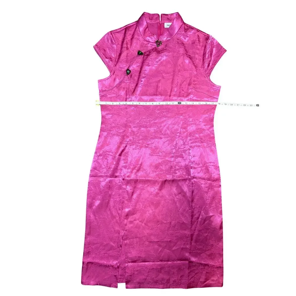 Lovely Faeriesty Pink Dress Size L - New with Minor Button Flaw - Picture 5 of 6